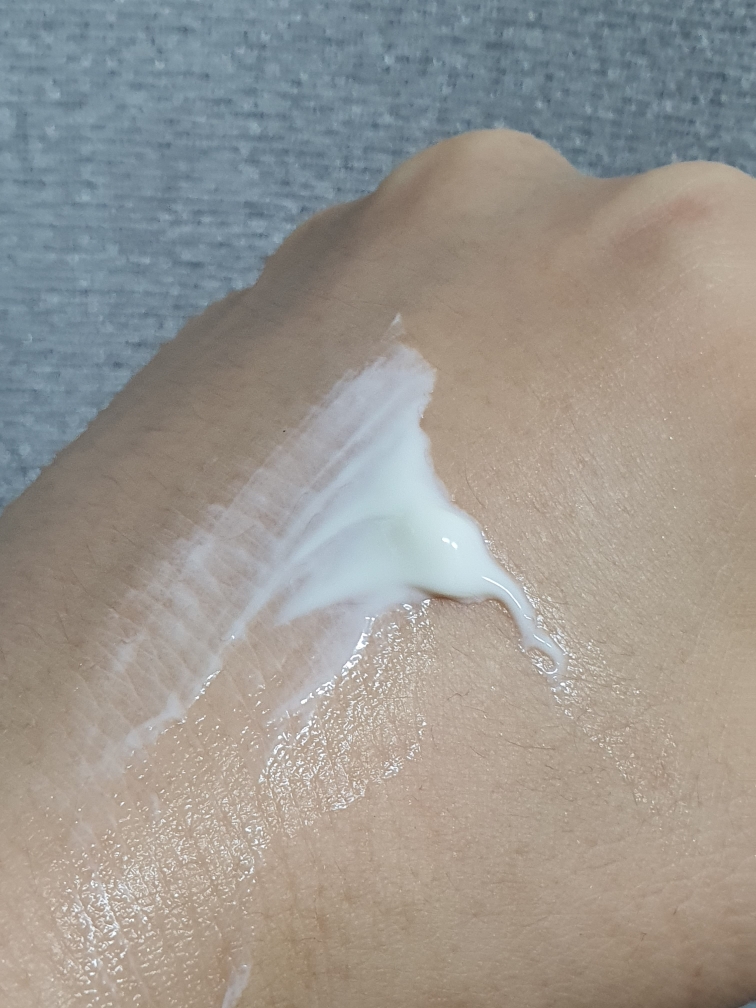 冲浪者防晒霜 阿罗哈日常 [SPF50+/PA++++]的真实用户使用照片