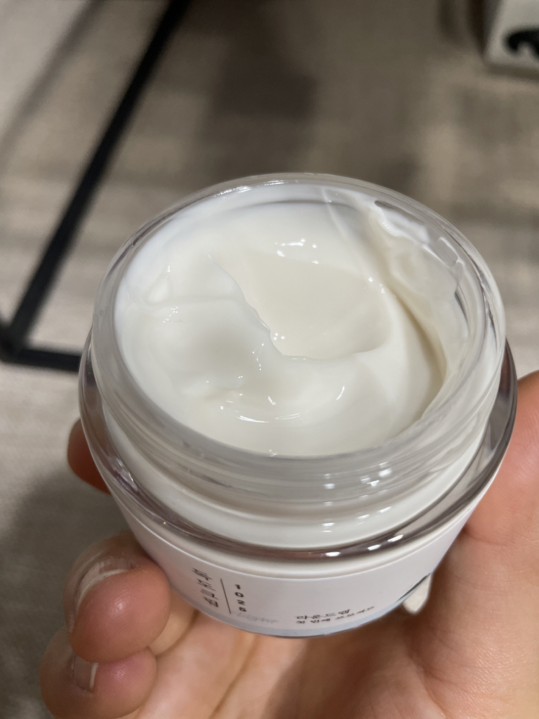 Real user review photo of 1025 Dokdo Light Cream