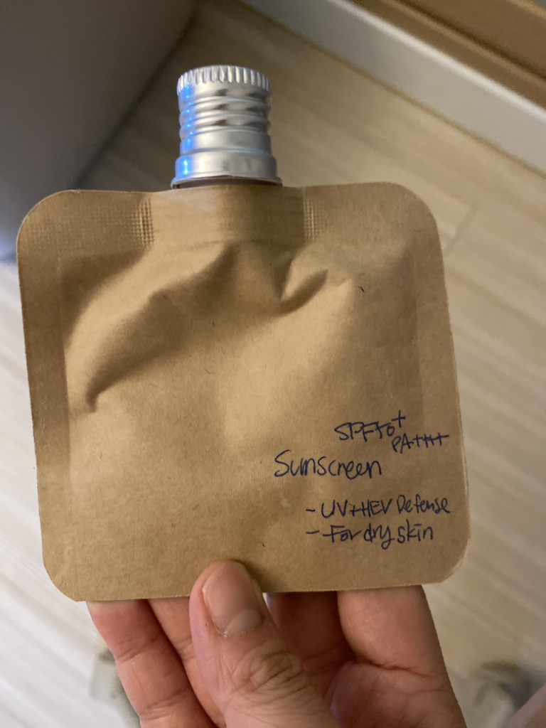 Real user review photo of B1 Blue Light + UV Blocking Distance [SPF50+/PA++++] [For Dry Skin]