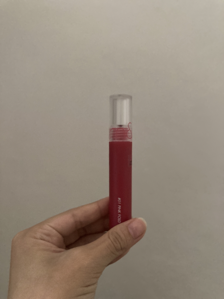 透明哑光唇膏 [粉红折痕]的真实用户使用照片