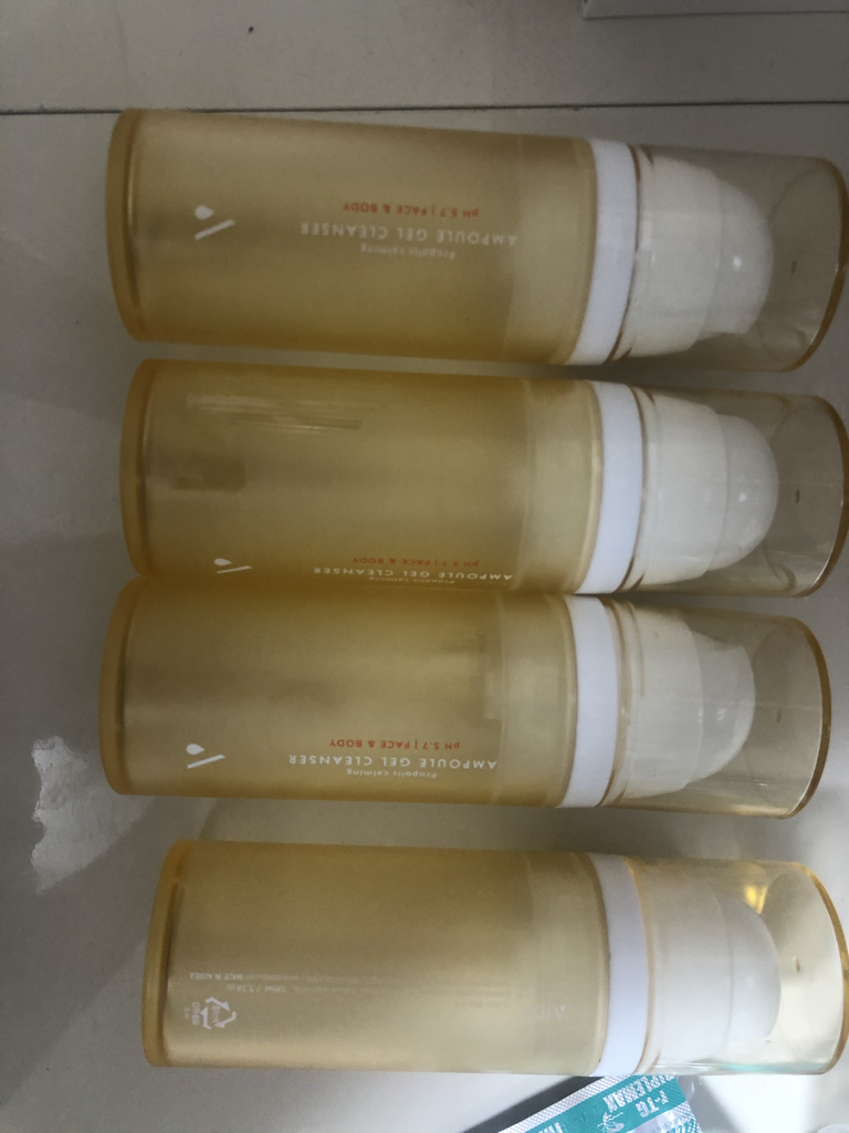 爱达化妆品 蜂胶舒缓凝胶洁面乳 common.review image