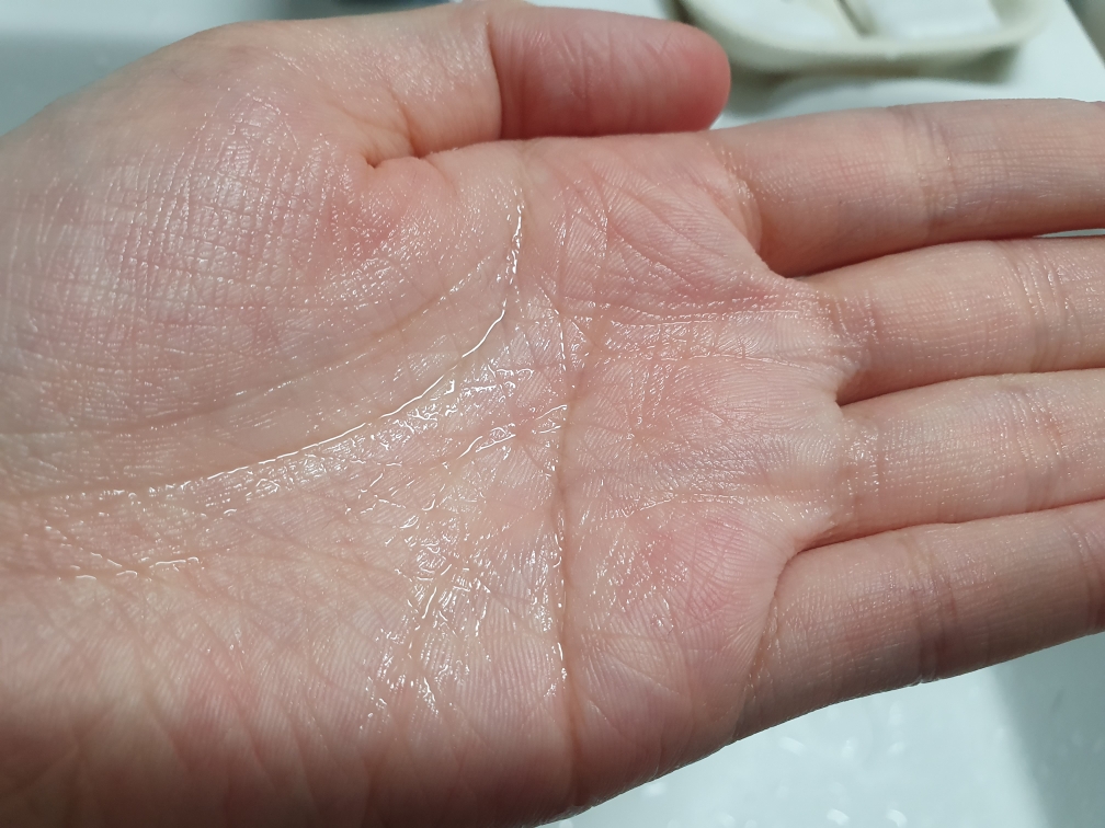 Real user review photo of deep green tea toner