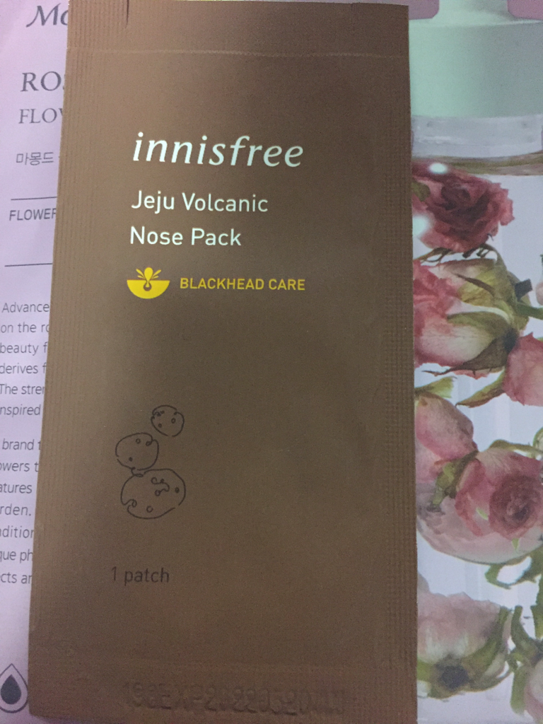 Real user review photo of volcanic nose pack