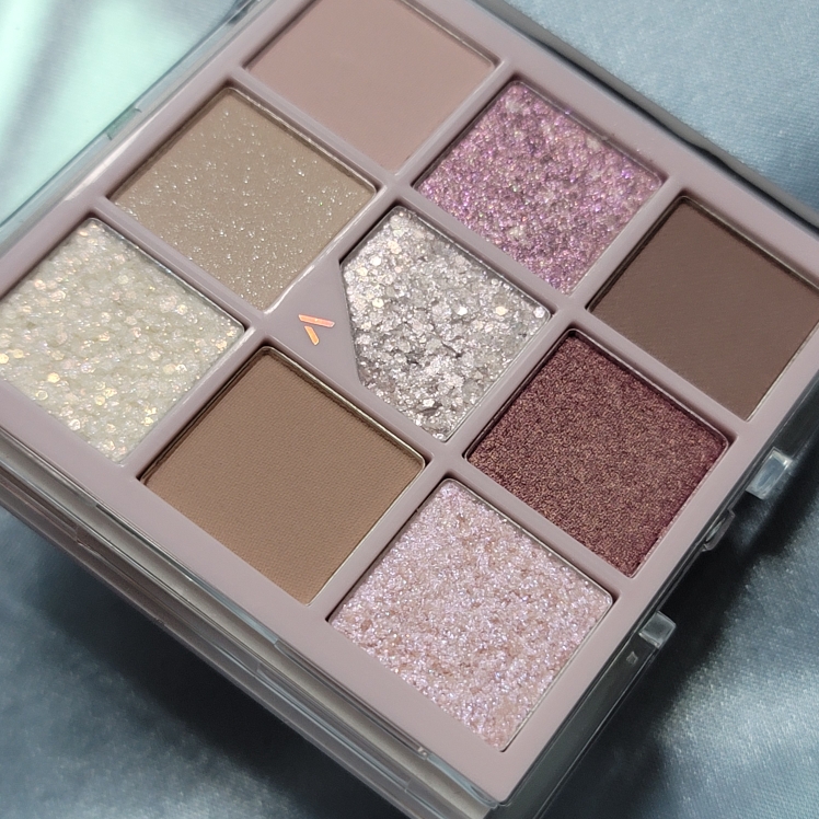 언리시아 (unleashia) 글리터피디아 아이 팔레트 [Nº4 올오브라벤더포그] review image