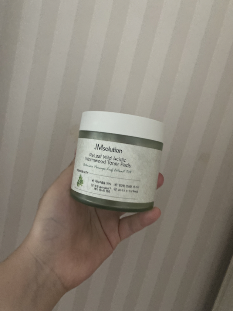 Real user review photo of Releaf Mild Acidic Wormwood Toner Pads