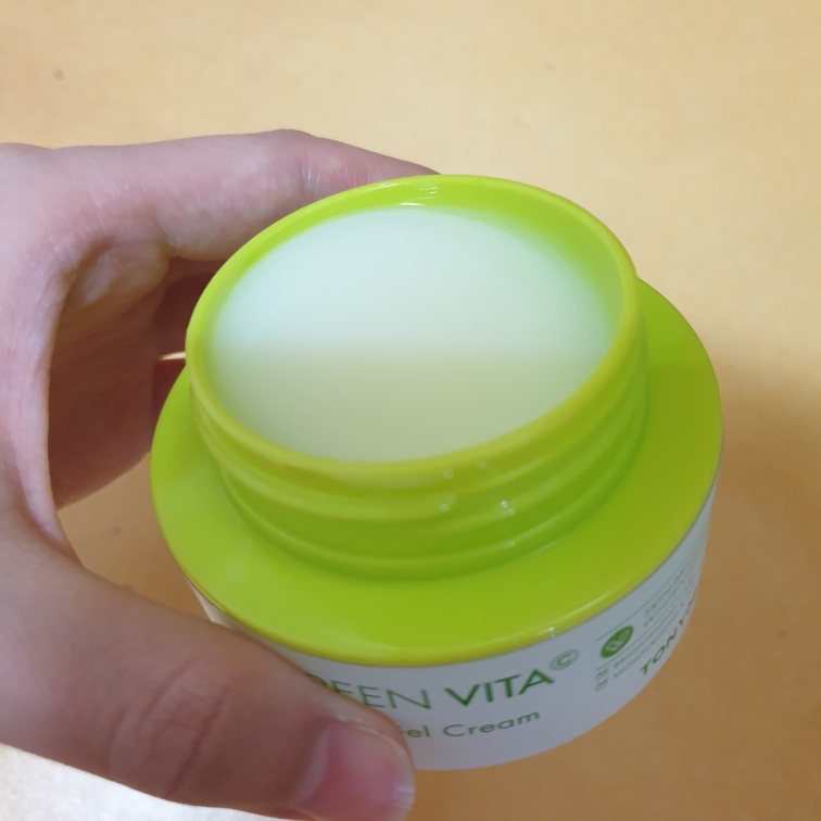 TONYMOLY Green Vita C Water Gel Cream review image