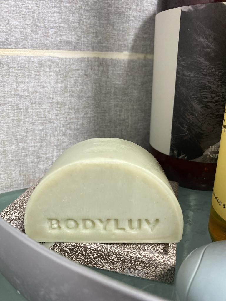 바디럽 (BODYLUV) 홈구뜨 노세범 샴푸바 review image