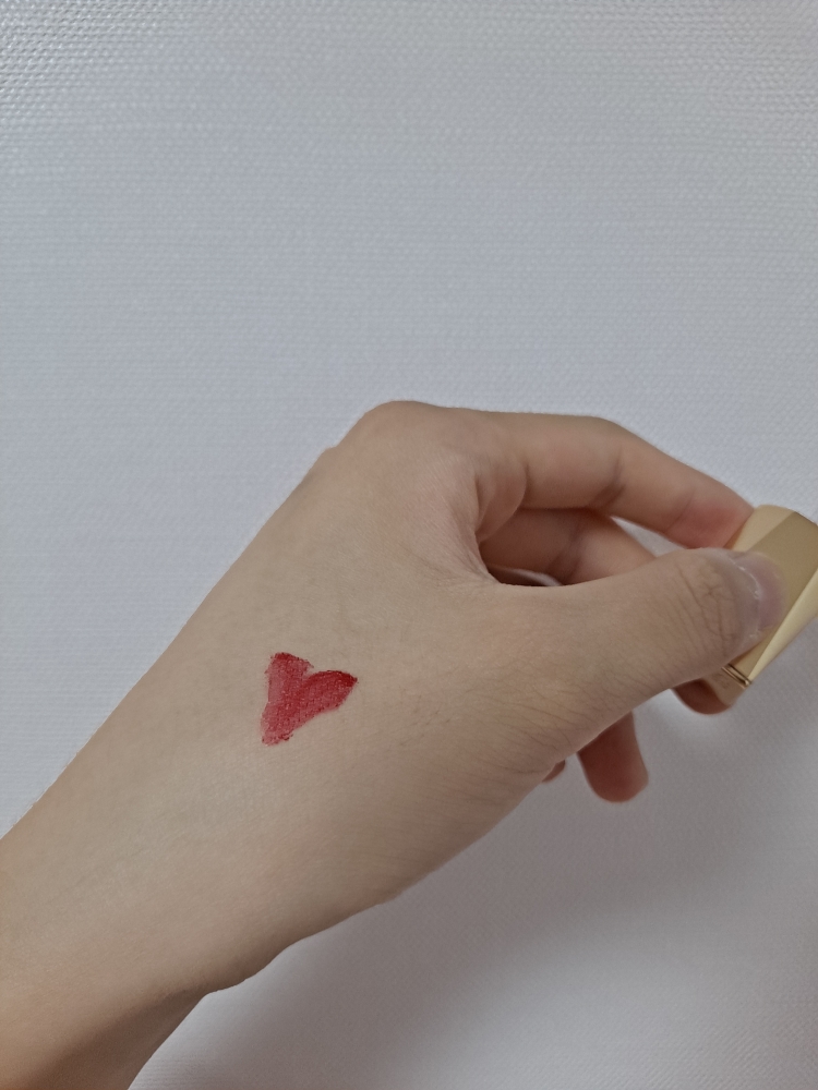 에스티로더 (ESTEELAUDER) 퓨어 컬러 휩 매트 립 컬러 [932 러브피버] review image