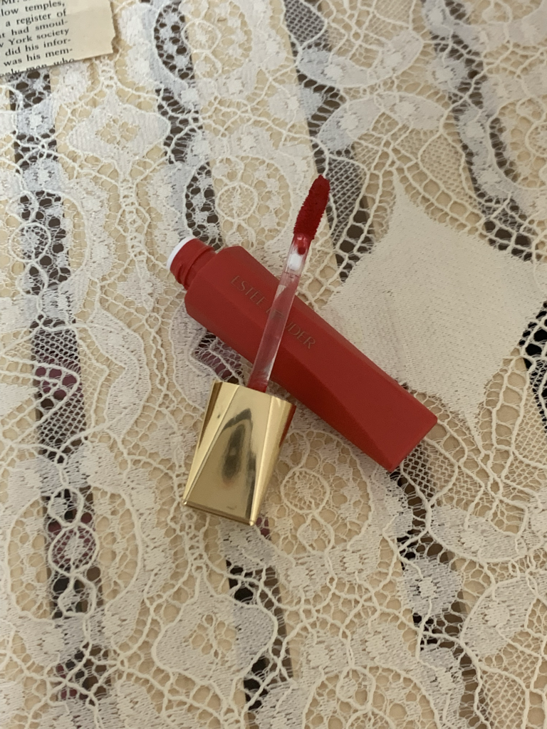 에스티로더 (ESTEELAUDER) 퓨어 컬러 휩 매트 립 컬러 [932 러브피버] review image