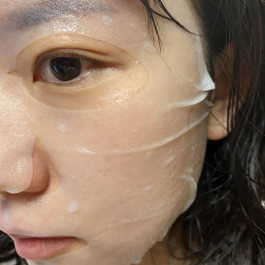 瓶装水泡沫面膜的真实用户使用照片