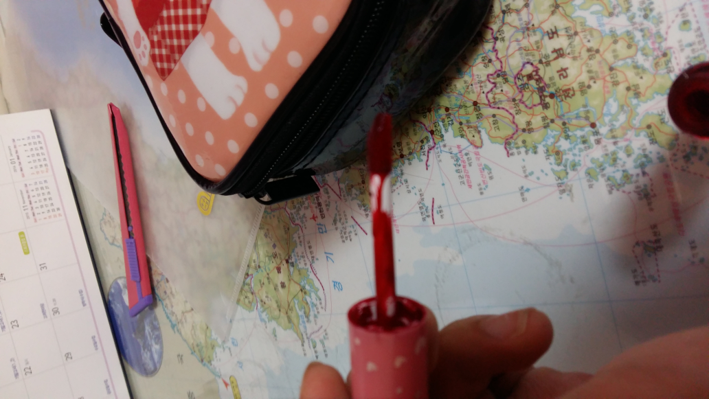 ATEX Hello Kitty 纯色唇膏 [樱桃粉红］ common.review image