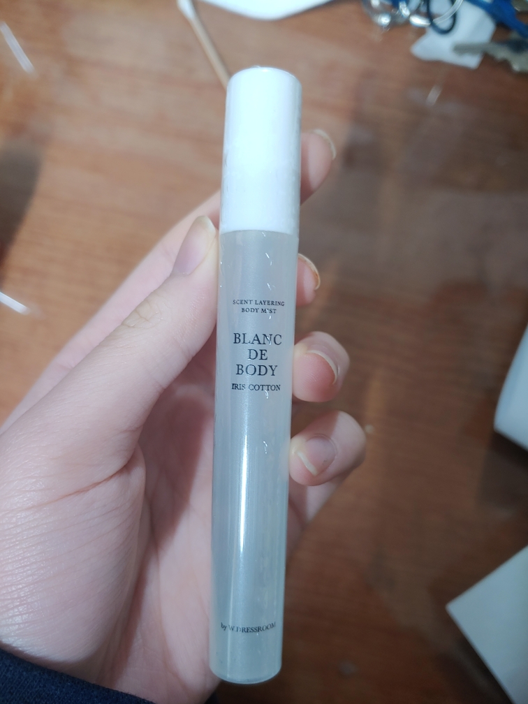 W.DRESSROOM 白色身体喷雾 [鸢尾棉花] common.review image