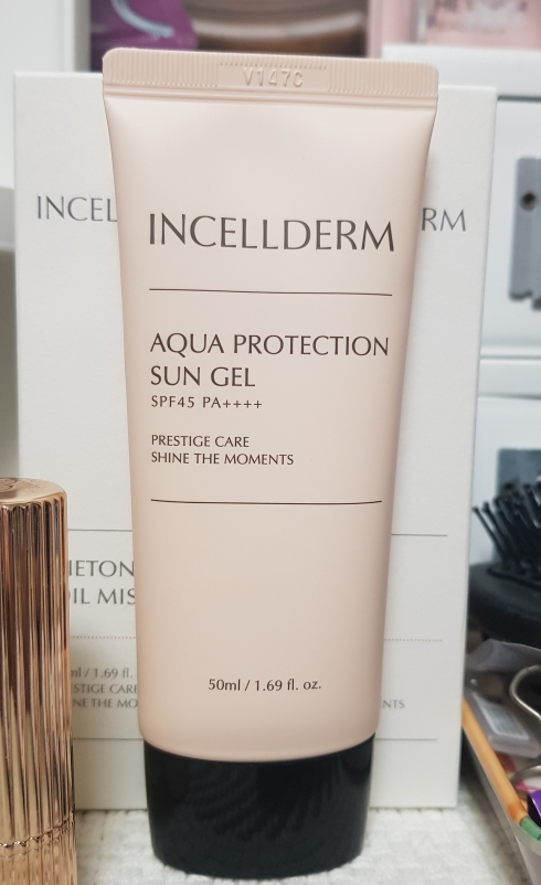 Real user review photo of Aqua Protection Sun Gel [SPF45/PA++++]