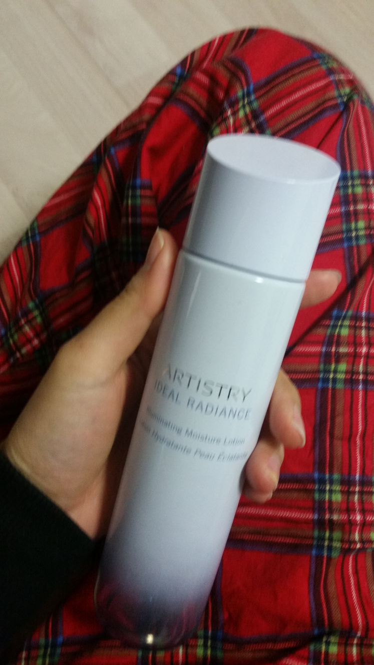 ARTISTRY Ideal Radiance Illuminating Moisture Lotion Reviews | Hwahae