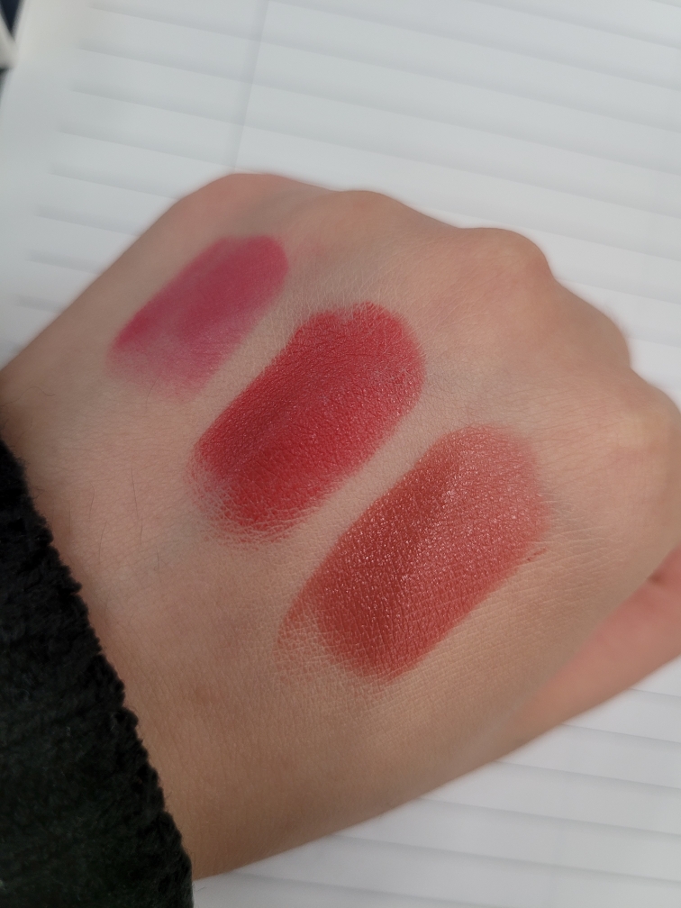 LANEIGE Ultimate Glow Lipstick [No. 3 Champagne Mood] review image