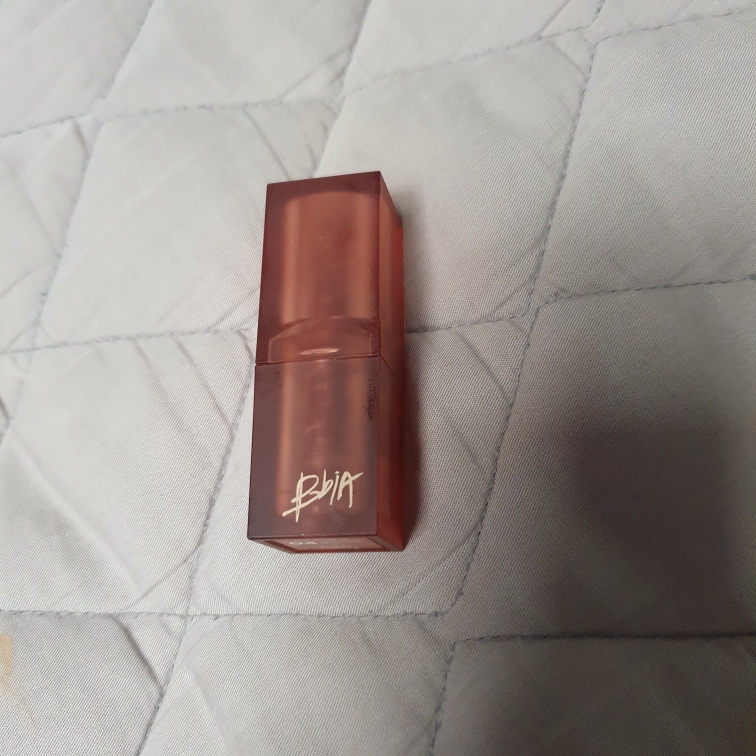 Real user review photo of Last Powder Lipstick [04 Just Forget]