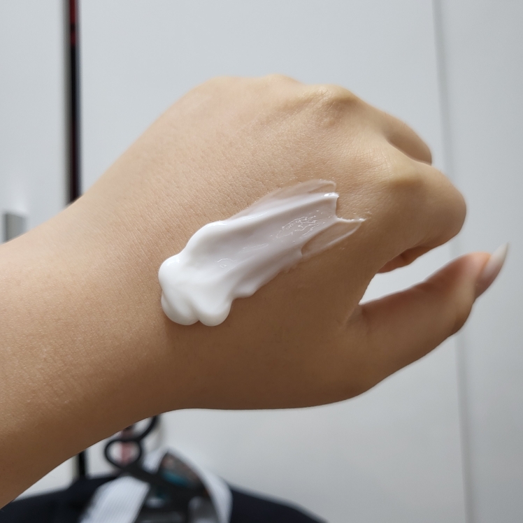SKIN2H Cera Infusion EX Barrier Essential Cream review image