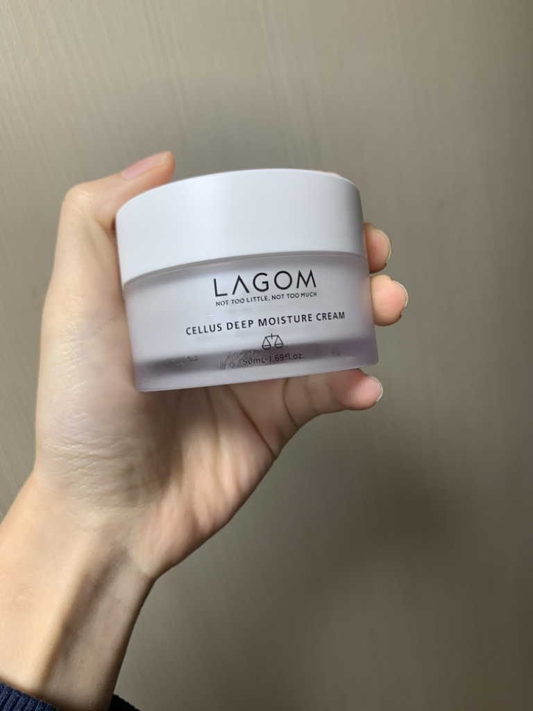 深层保湿霜的真实用户使用照片