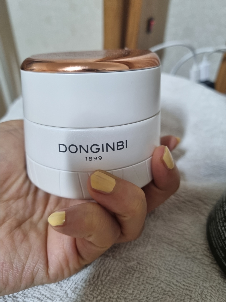 동인비 (DONGINBI) 윤 크림 review image