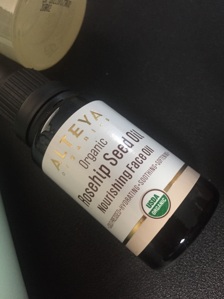 ALTEYAORGANICS Organic ROSEHIP SEED OIL review image