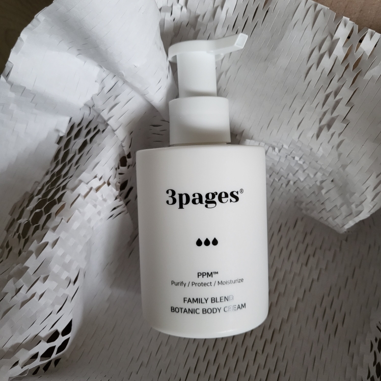 3pages (쓰리페이지) 패밀리블렌드 보타닉 바디크림 review image