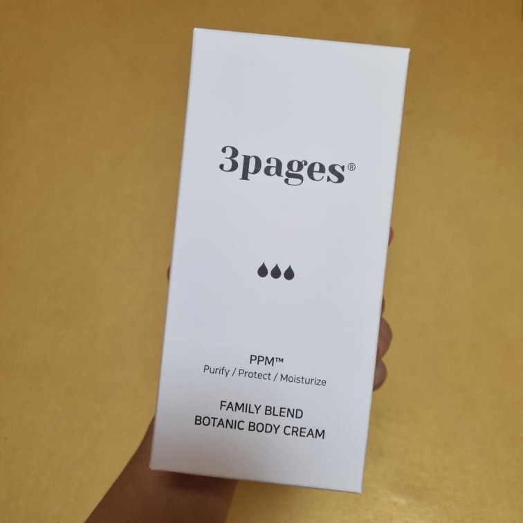 3pages (쓰리페이지) 패밀리블렌드 보타닉 바디크림 review image