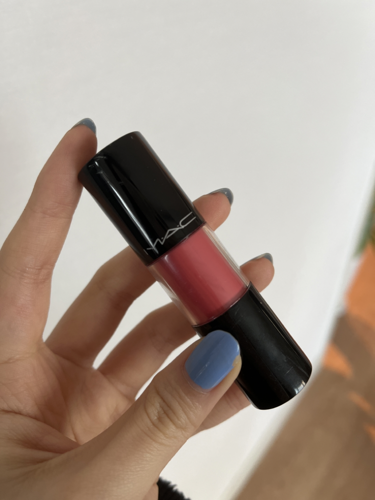 Real user review photo of Versicolor Varnish Cream Lip Stain [Peach-a-Flush]