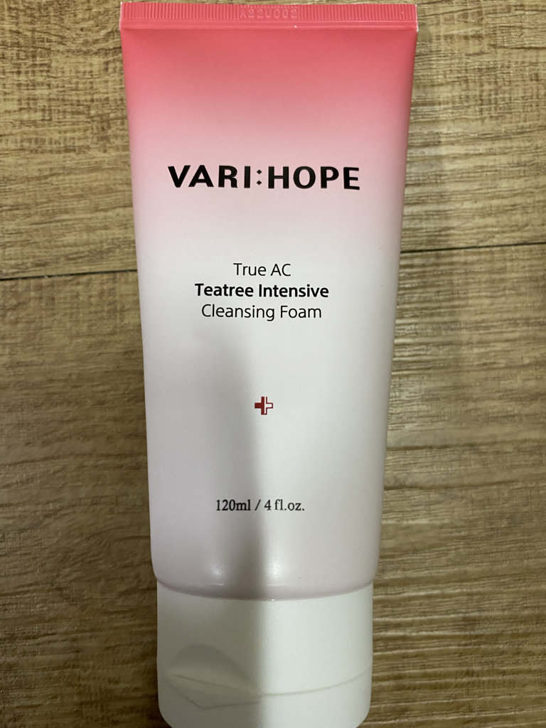 VARI:HOPE 真正的茶树精华深层清洁洗面奶 common.review image