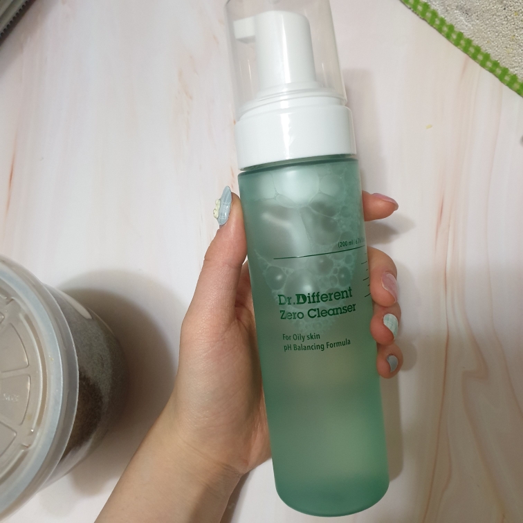 零毛孔洁面乳[适合油性肌肤]的真实用户使用照片