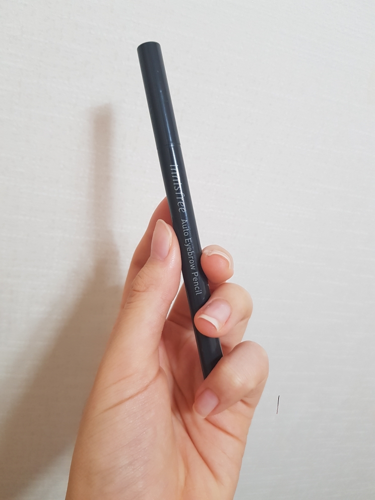 이니스프리 (INNISFREE) 납작 아이브로우 펜슬 [6호 동트기전어반브라운] review image