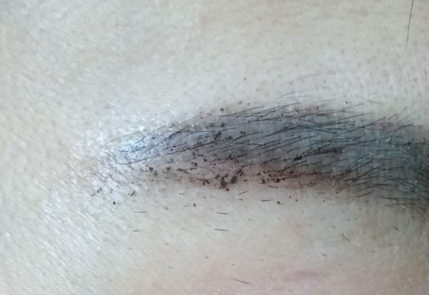 设计眉毛 [05 深棕色]的真实用户使用照片