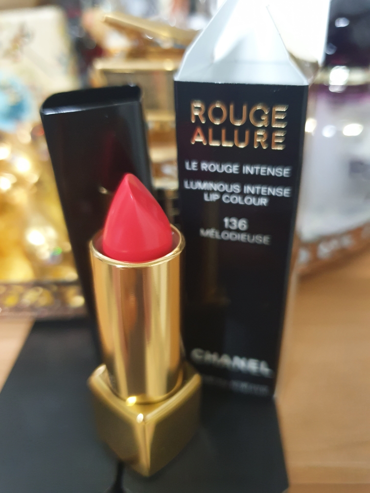 샤넬 (CHANEL) 루쥬 알뤼르 [136 멜로디우스] review image