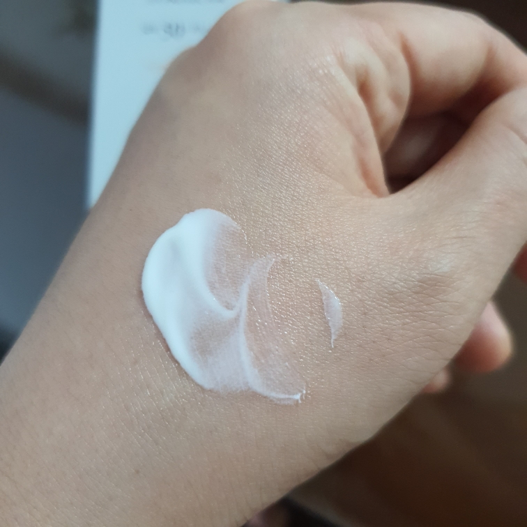 올리패스코스메슈티컬즈 (OliPassCosmeceuticals) RS.101 더블 화이트닝 UV 프로텍터 [SPF50+/PA++++] review image