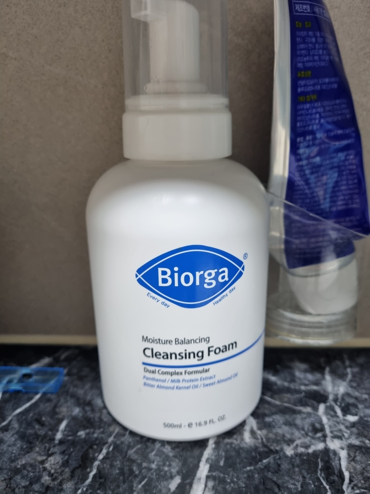 BIORGA 保湿平衡洁面乳 common.review image