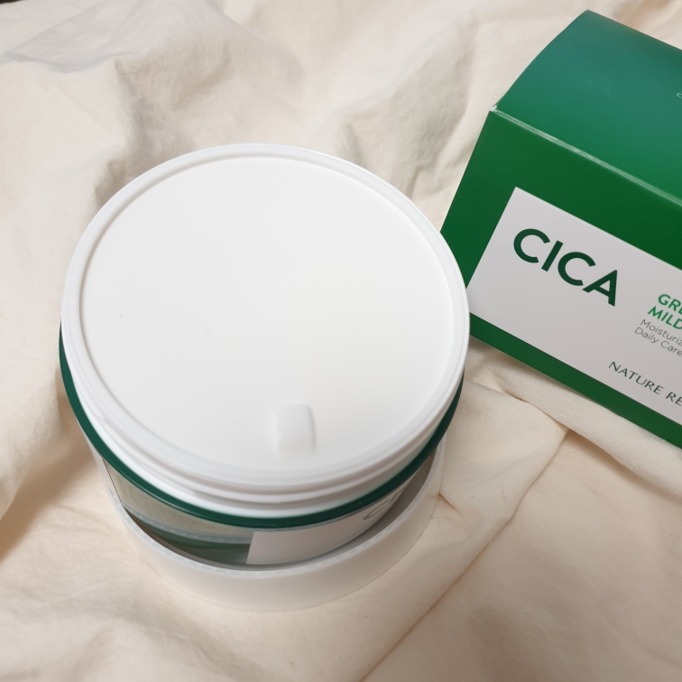 네이처리퍼블릭 Green Derma Mild Cica Cream review image