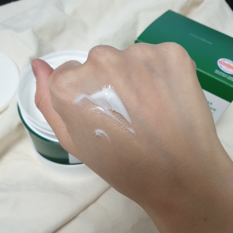 네이처리퍼블릭 Green Derma Mild Cica Cream review image