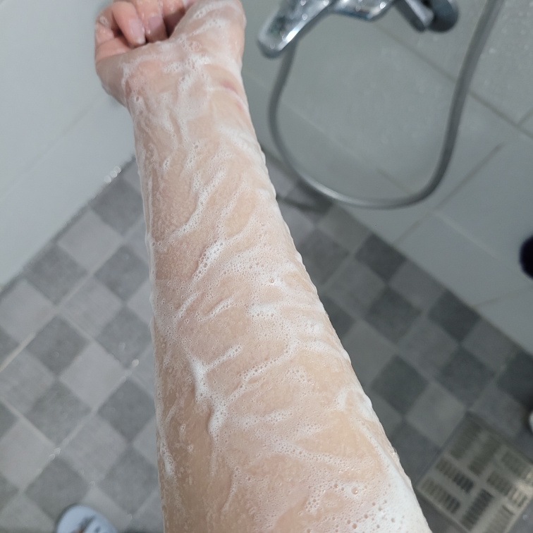 去角质身体清洁剂的真实用户使用照片