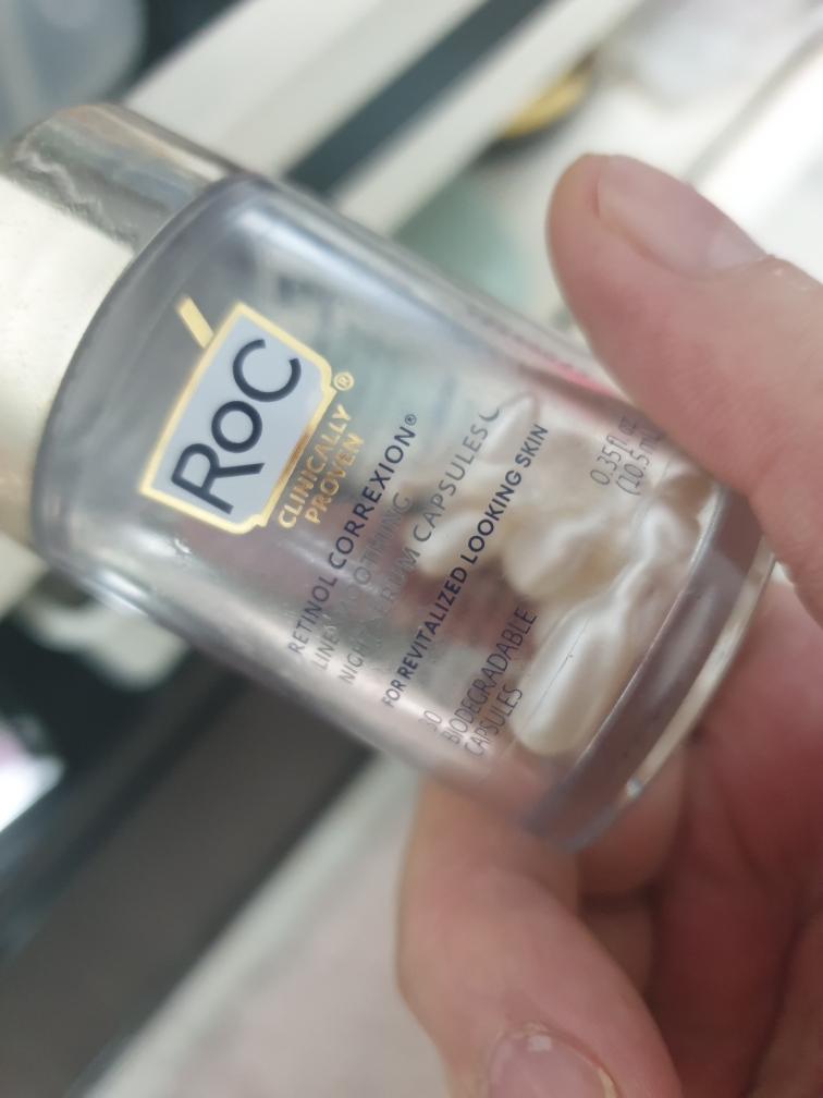 ROC Retinol Correction Night Serum Capsule review image