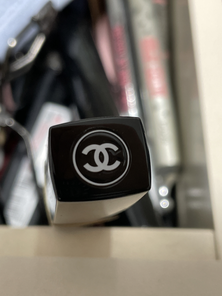 CHANEL Inimitable Waterproof [10 Noir] review image