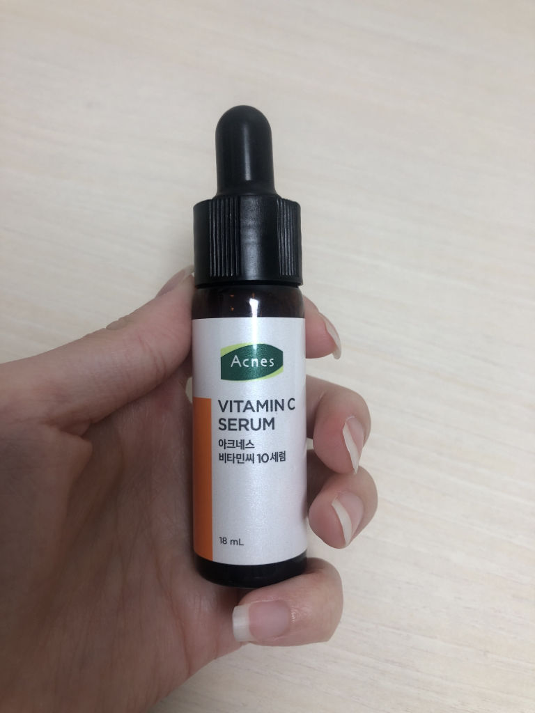 Acnes Vitamin C 10 Serum review image