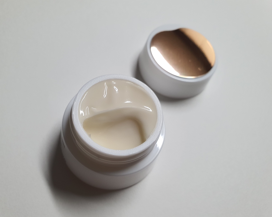 DONGINBI Yoon Cream review image