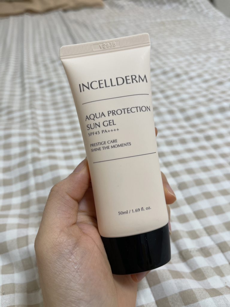Real user review photo of Aqua Protection Sun Gel [SPF45/PA++++]