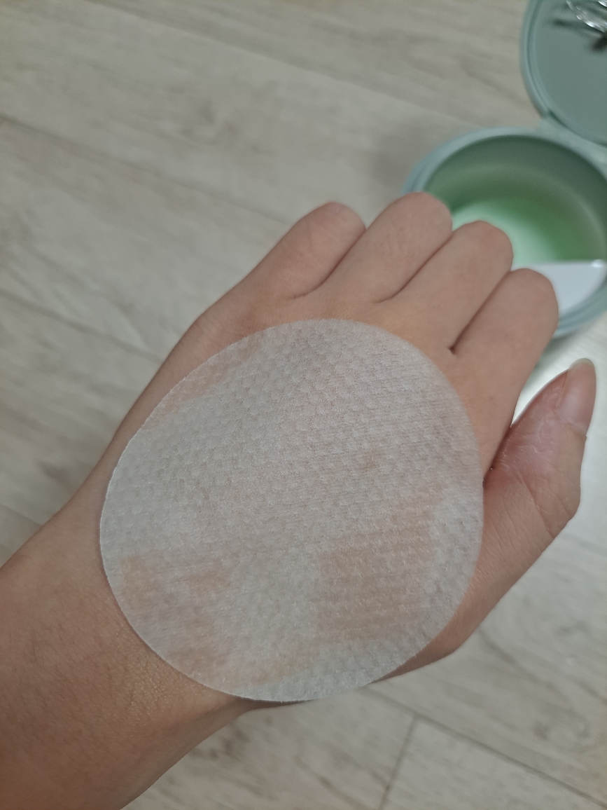 温和保湿面膜的真实用户使用照片