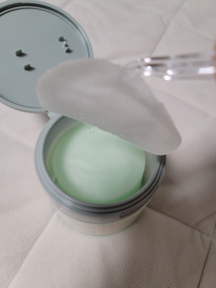 温和保湿面膜的真实用户使用照片