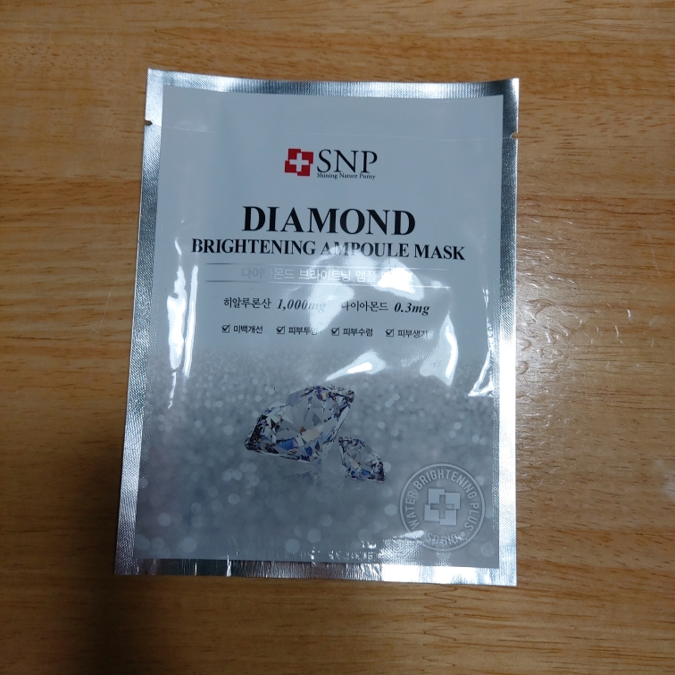 Snp 钻石亮白安瓿面膜 common.review image
