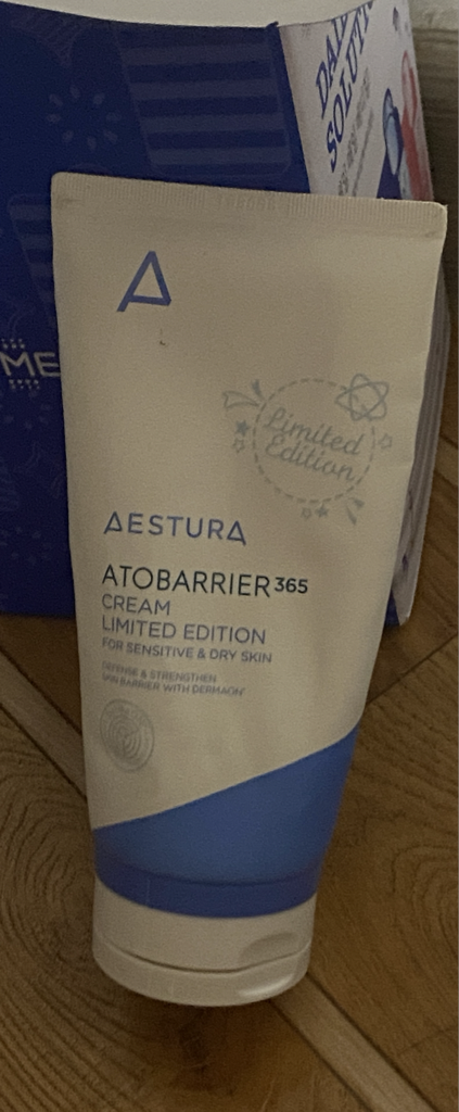 에스트라 (AESTURA) 리미티드 에디션 아토베리어 365 크림 review image