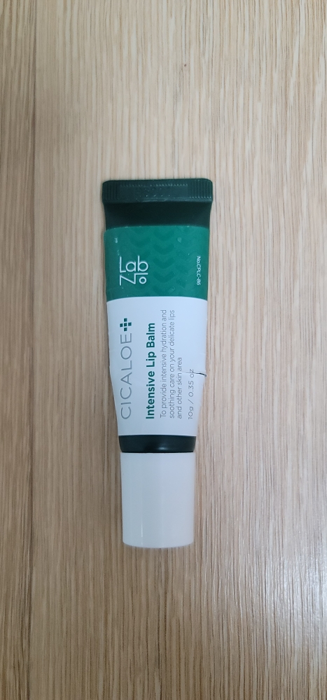 滋养唇膏的真实用户使用照片