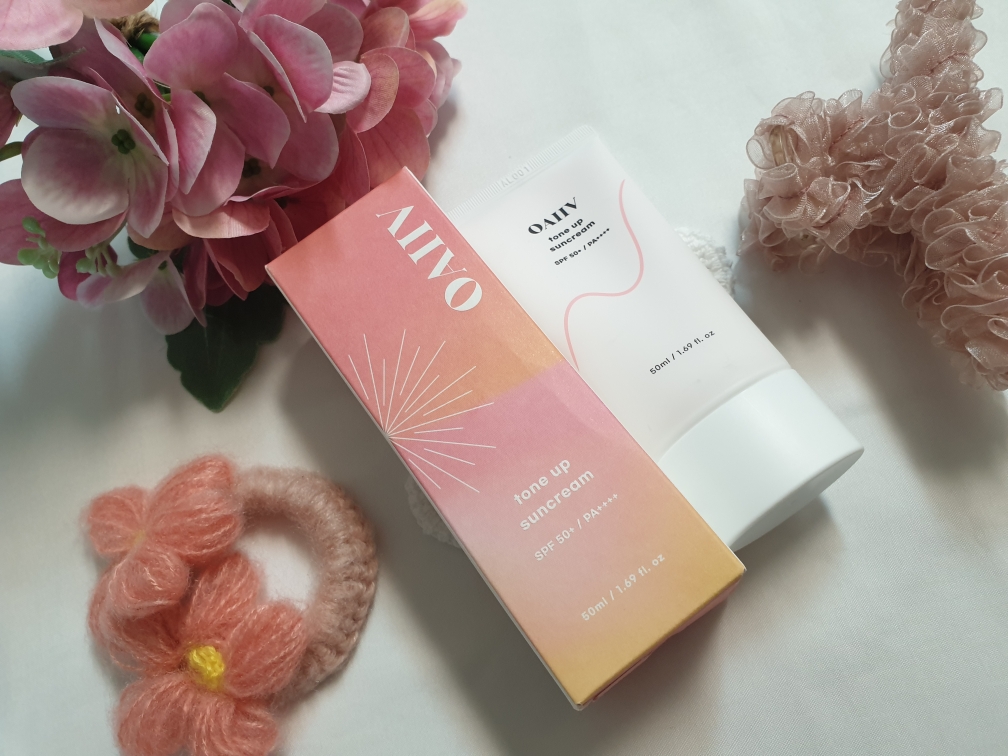 轻盈提亮防晒乳 [SPF50+/PA++++]的真实用户使用照片