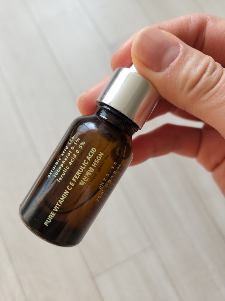 hsgn Pure Vitamin C E Ferulic Acid Serum review image