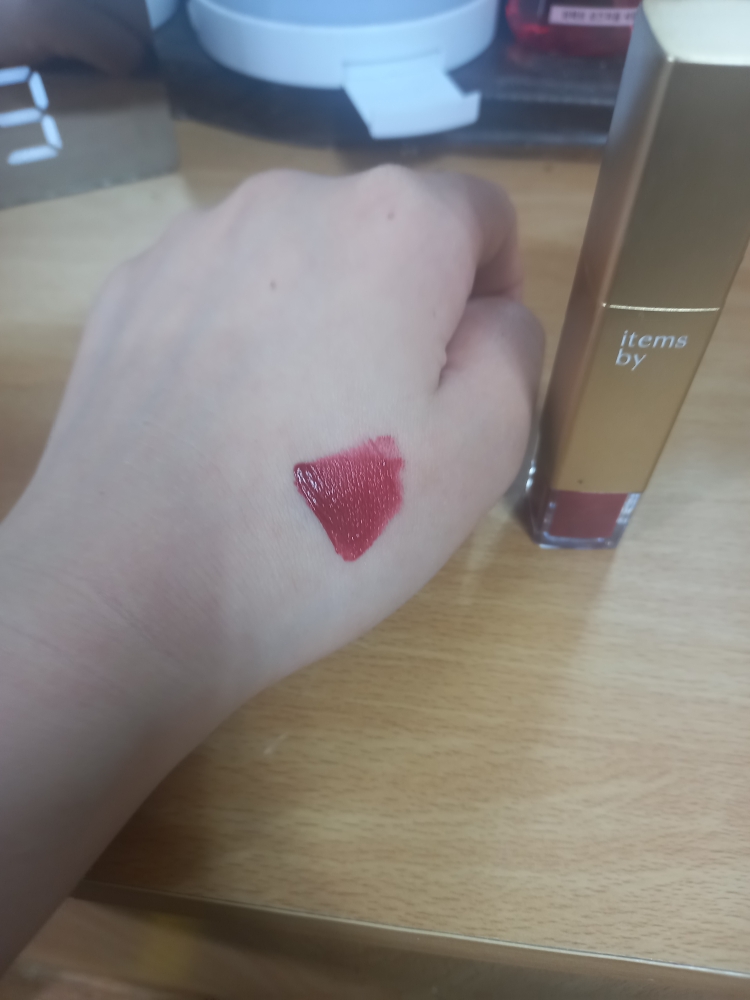 아이템스바이 (itemsby) 리퀴드 립스틱 [#704 레드] review image